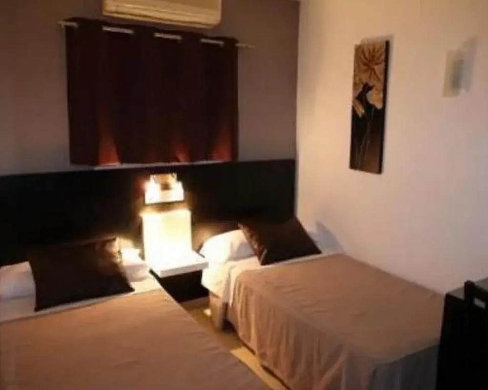 фото Hostal Central