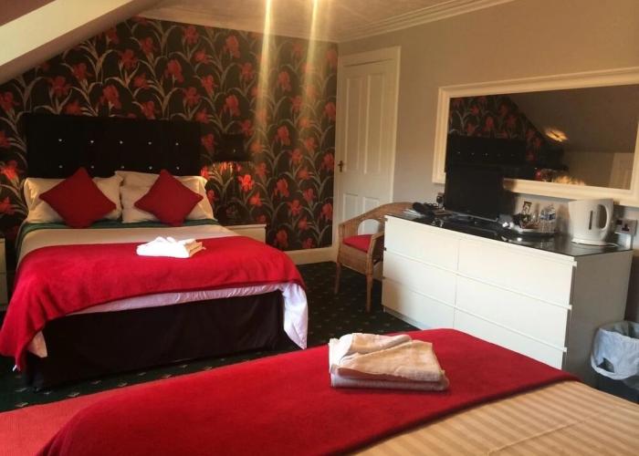 Broom Lodge