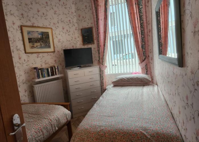 Captivating 2-bed Ground Floor Apartment in Largs
