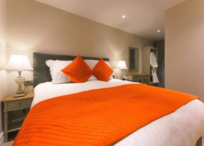 Kingstons Townhouse