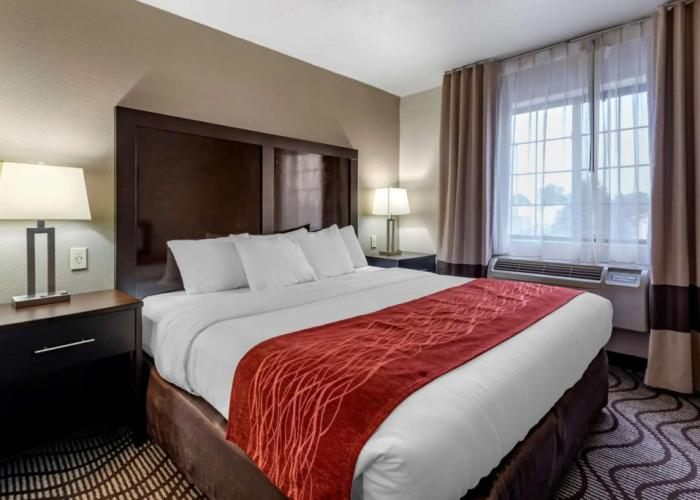 Comfort Inn & Suites