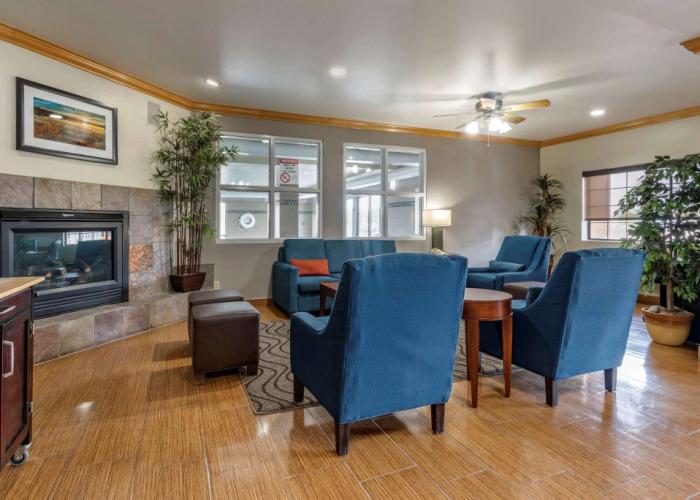 Comfort Inn & Suites