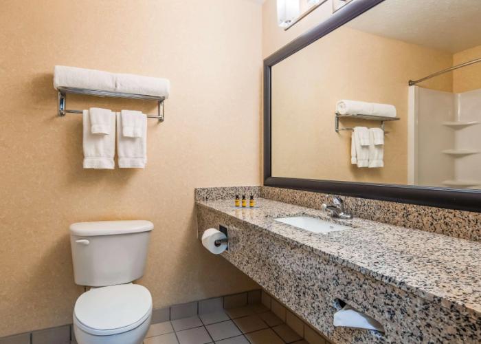 Best Western Plus Howe Inn