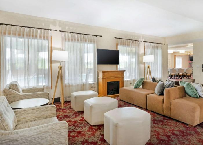 Best Western Plus Howe Inn