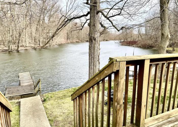 Relaxing Riverside 10 Minutes to Shipshewana
