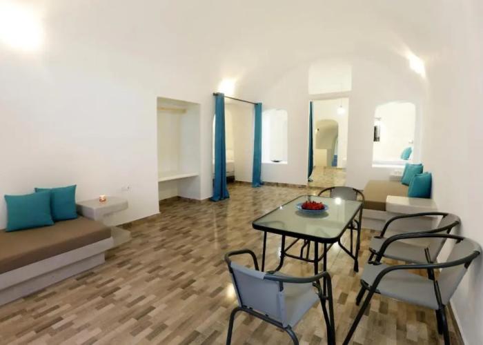 Church & Cave - Santorini Private Residences