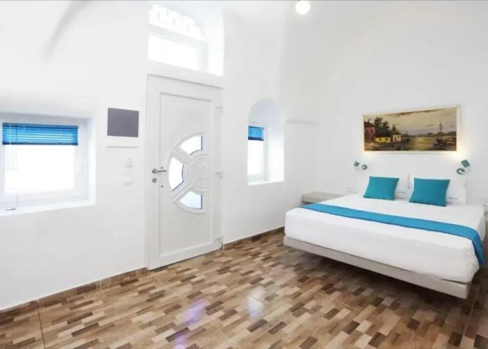 Church & Cave - Santorini Private Residences
