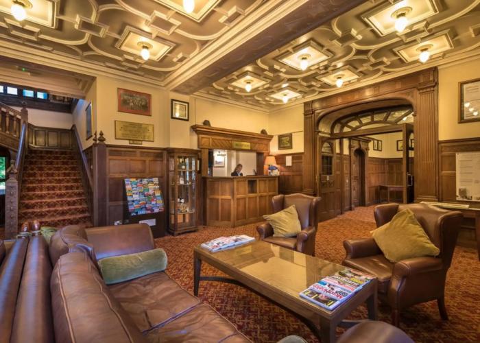 Macdonald Elmers Court Hotel