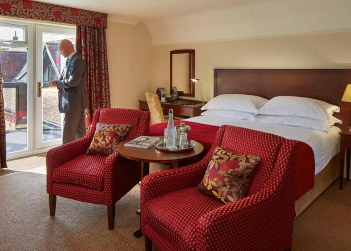 Macdonald Elmers Court Hotel