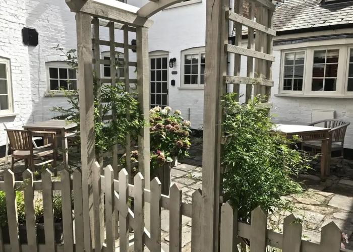 Courtyard Cottages Lymington