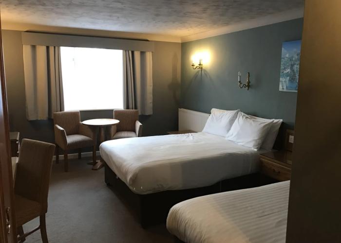 South Lawn Hotel