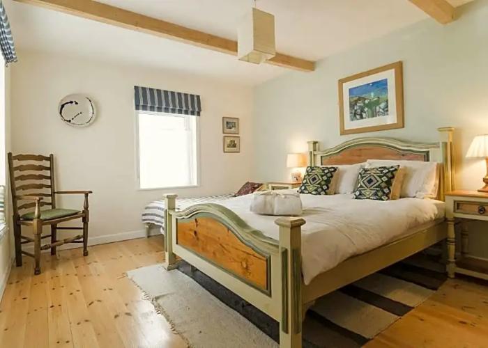 Vinegar Hill Pottery B & B