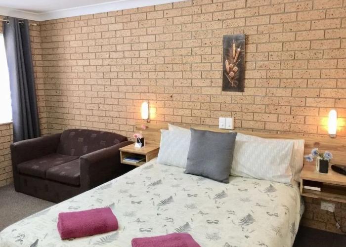 Three Ways Motel