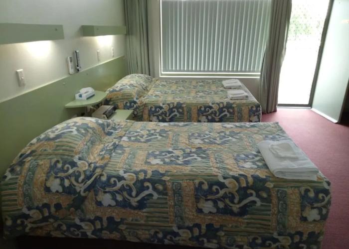 Holbrook SKYE Motel