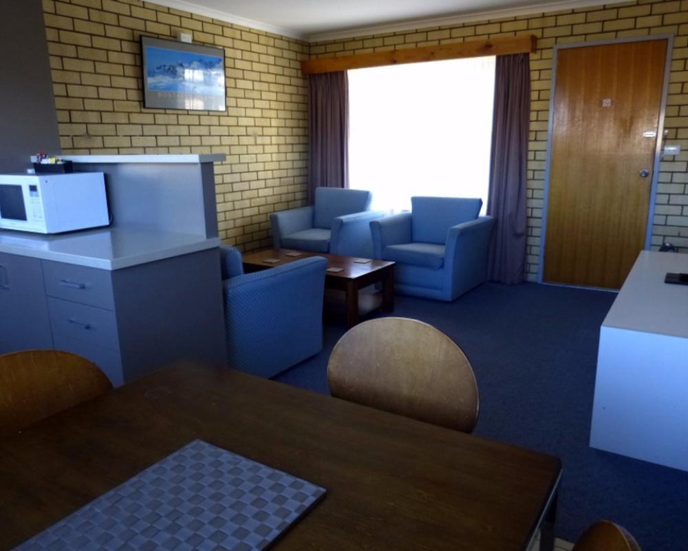 Coastal Comfort Motel