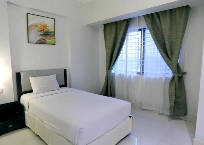 Orchid Business Hotel