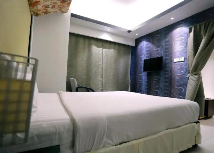 Orchid Business Hotel