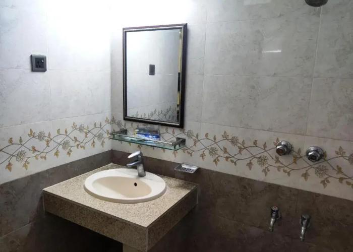 Asian SR Hotel