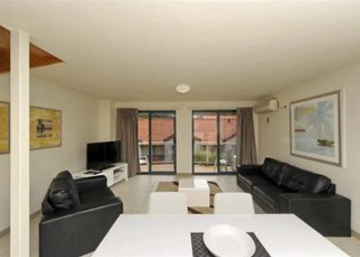 Nelson Bay Breeze Holiday Apartments