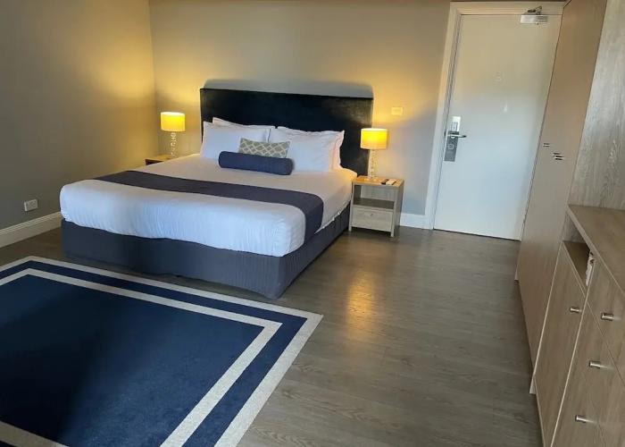 Seabreeze Hotel