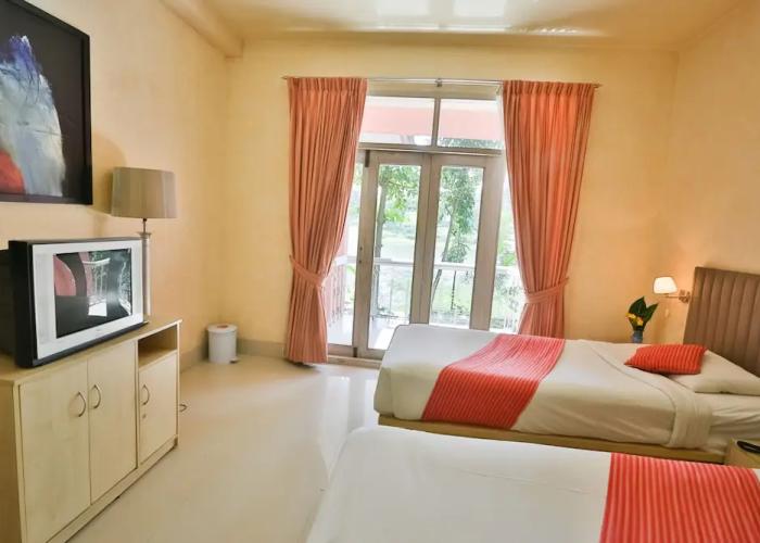 Foys Lake Resort