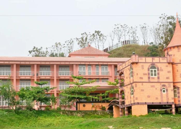Foys Lake Resort
