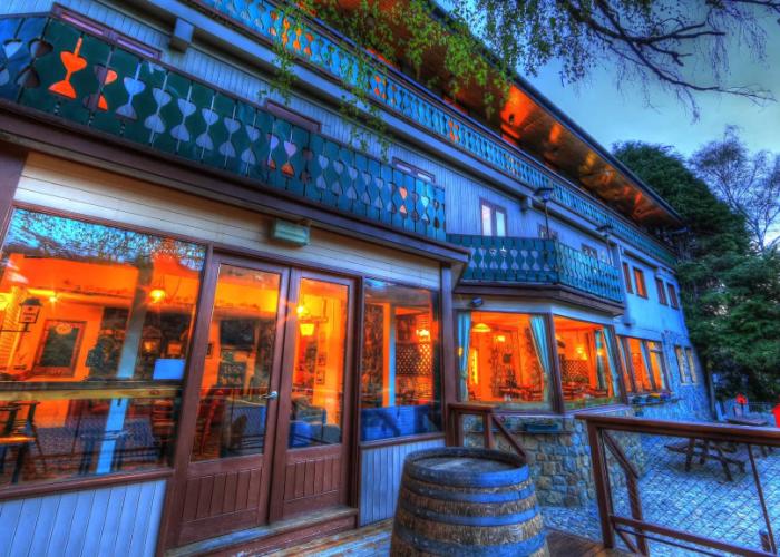 Candlelight Lodge