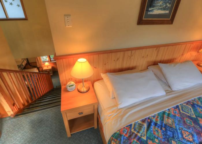 Candlelight Lodge