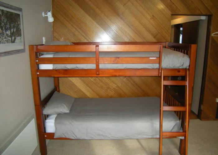 Aneeki Ski Lodge