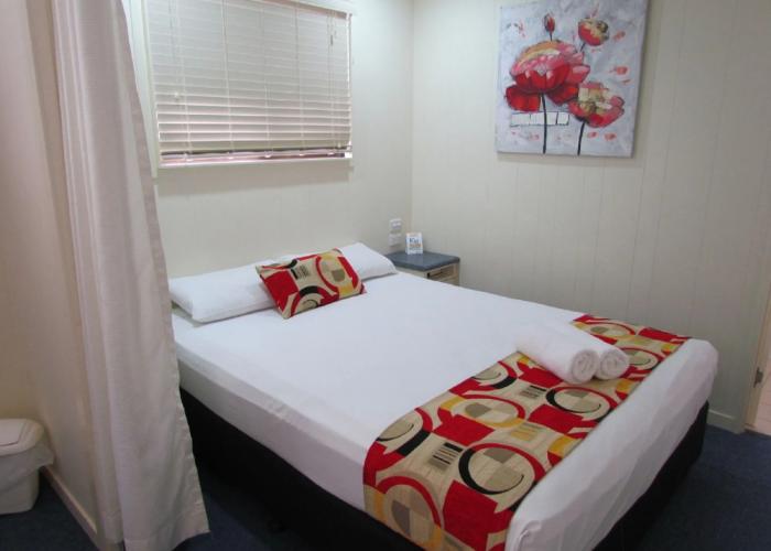 Alex Beach Cabins