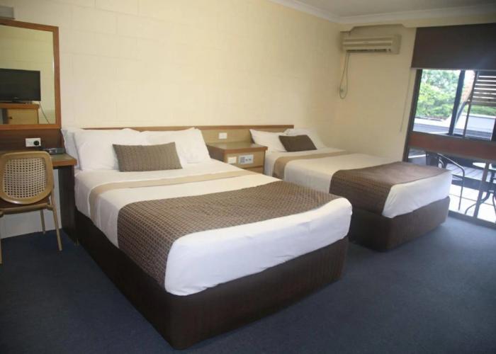 Cannonvale Reef Gateway Hotel