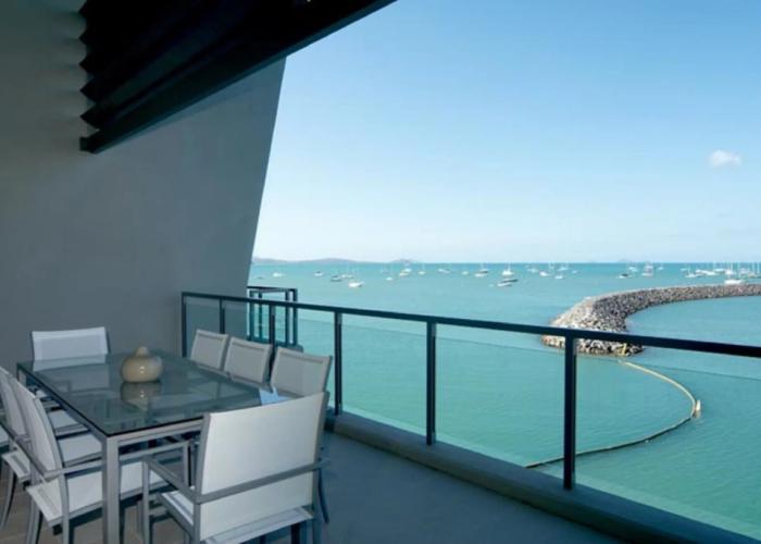 Peninsula Airlie Beach