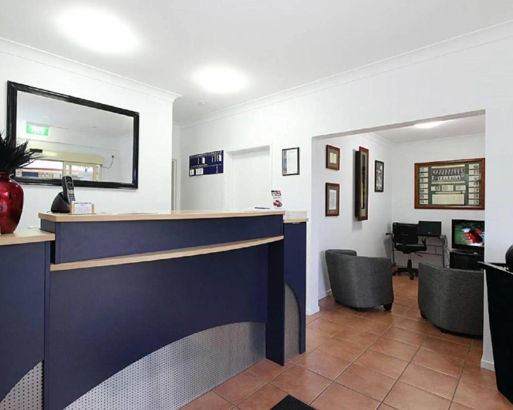 Browns Plains Motor Inn