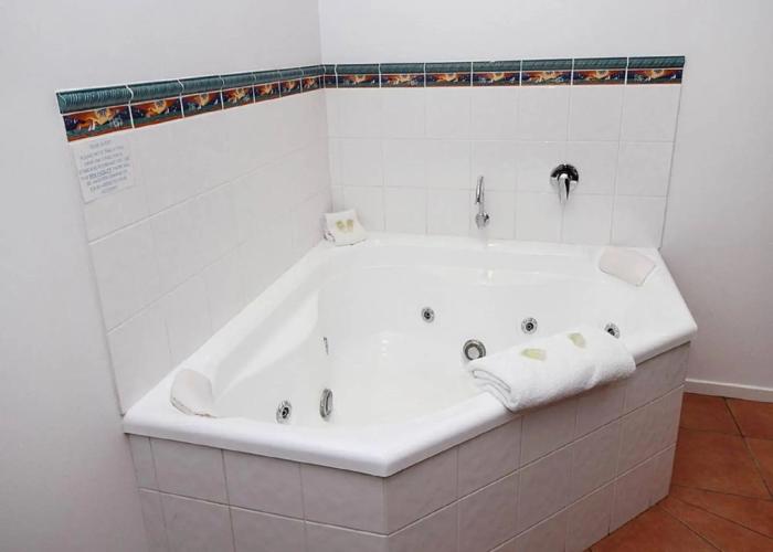 Browns Plains Motor Inn
