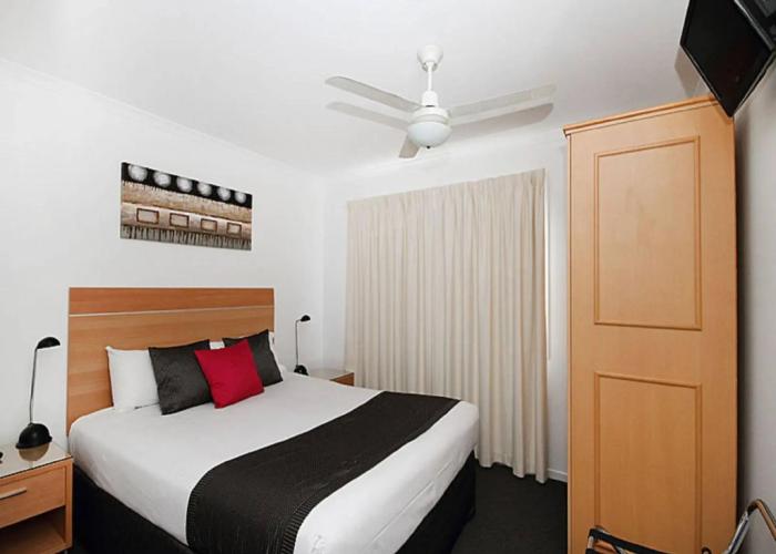 Browns Plains Motor Inn