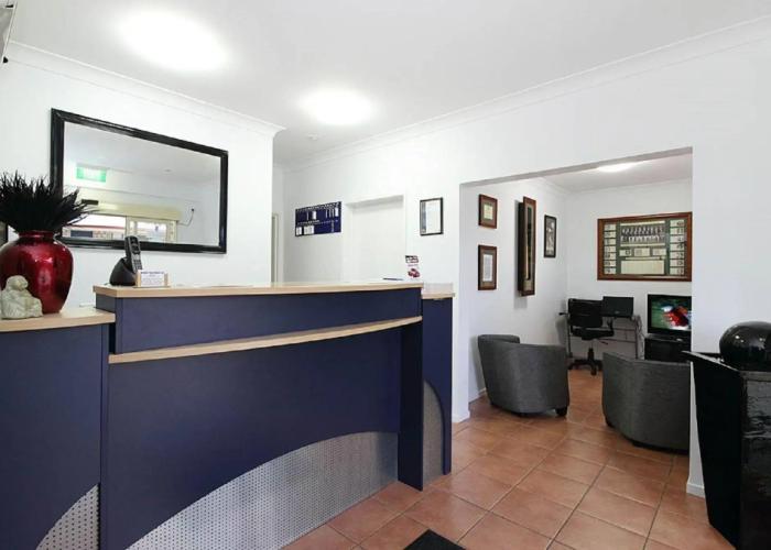 Browns Plains Motor Inn
