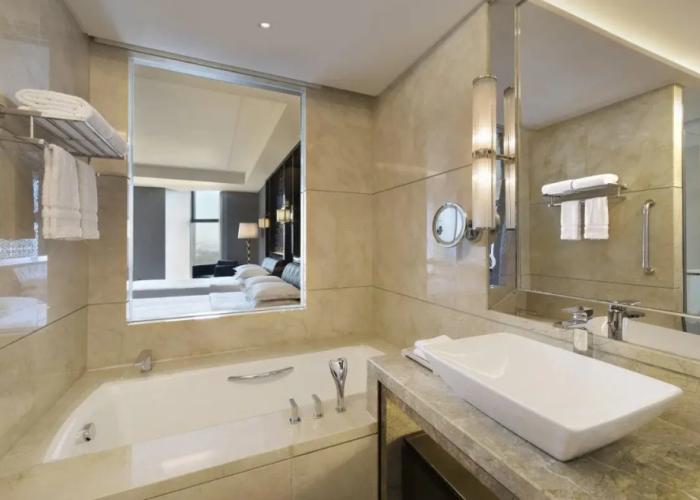 Sheraton Changchun Jingyuetan Hotel