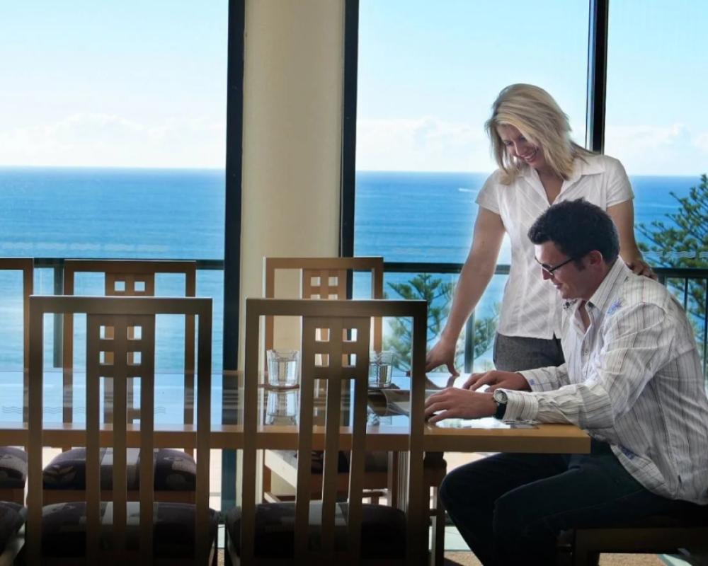 фото Peninsular Beachfront Resort