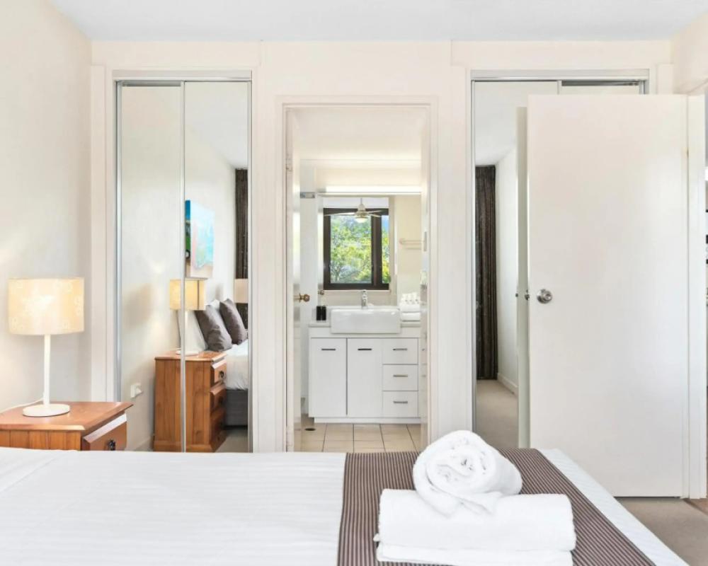 фото Windward Apartments