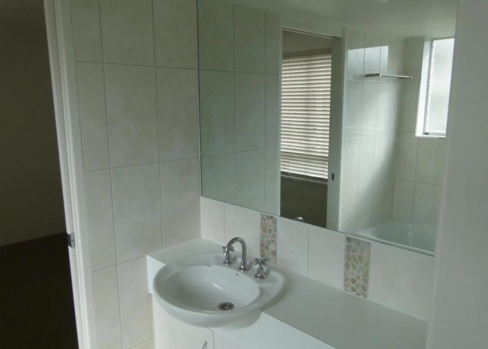 Bayviews & Harbourview Holiday Apartments