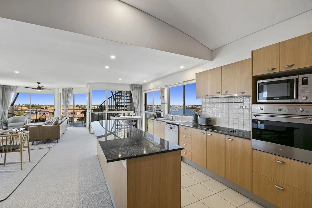 фото Incredible Beach Side Penthouse