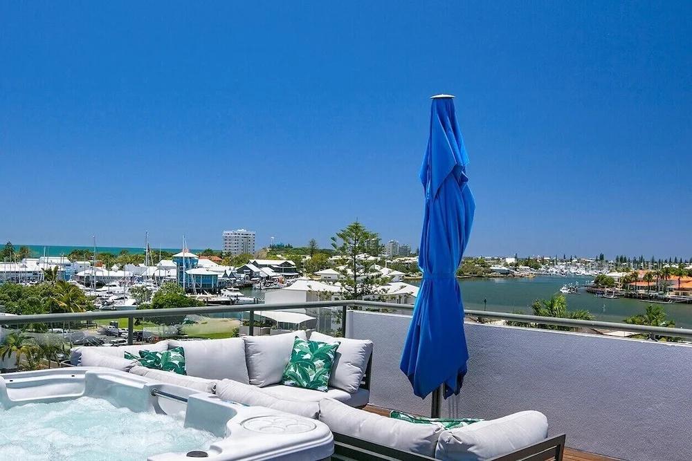 фото Incredible Beach Side Penthouse