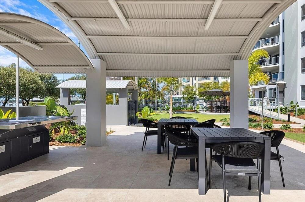 фото Riverdance Apt 6