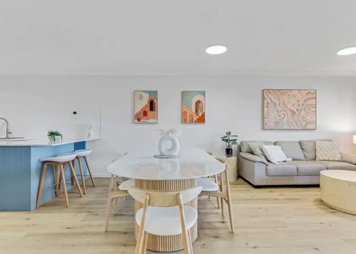 Riverdance Apt 6