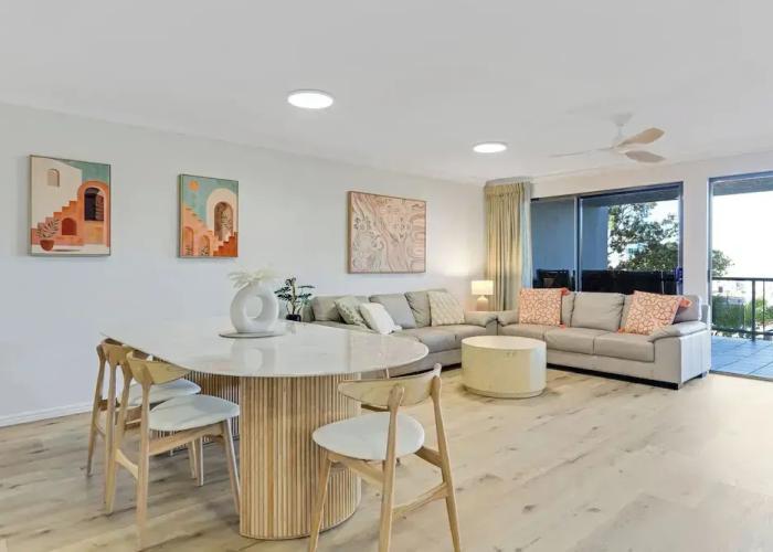 Riverdance Apt 6