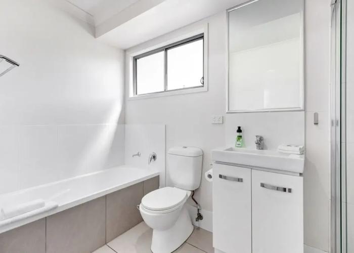 MARJ12- Stylish and Spacious Apartment