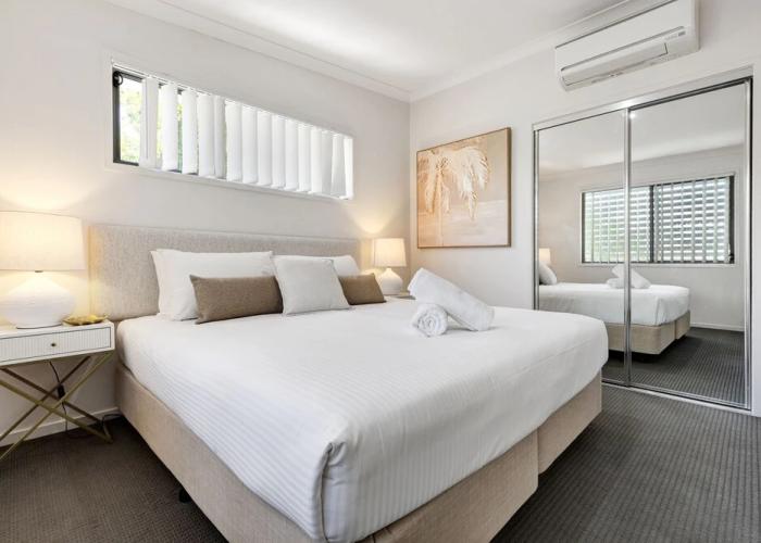 MARJ12- Stylish and Spacious Apartment