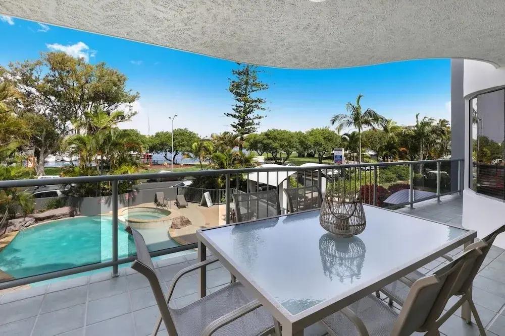 фото Riverdance Apt 8