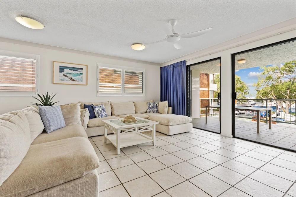 фото Riverdance Apt 8