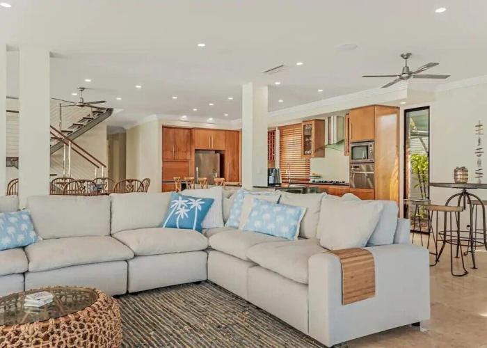 Lux Tropical Haven Mooloolaba Moonda5